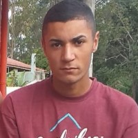 Victor Dezangiacomo Silva
