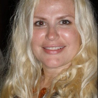 Susy Morales, ACSR, CPIW, CPIA, AINS