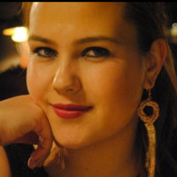 Tuba AYIK