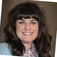 Leslie Thompson, MNM, BSW