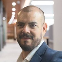 César Moyano