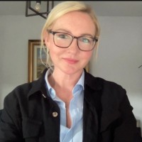 Dr Lynda Kennedy