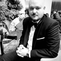 Simon Saunders