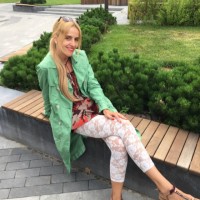 Анна Усатова