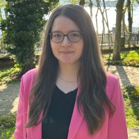 Ecem ŞAHİN