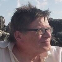 David Ravenscroft  Dip Arch.  Ba.(hons). MBA.