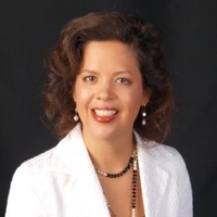 Thais Pagani, Mba