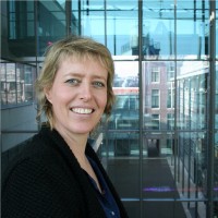 Anne De Leeuw