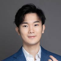 Ziqian W.
