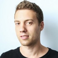 Александр Емельянов