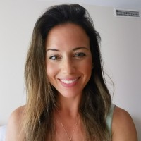 Iris Vera
