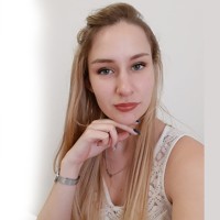 Simoné Brand