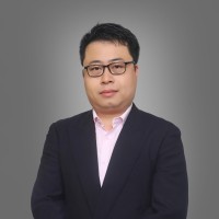 Shuang Huang