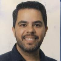 André Alonso