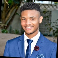 Khanyo Mzwakali