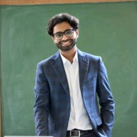 Faiz Khan