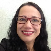 Anelise de Oliveira e Resende