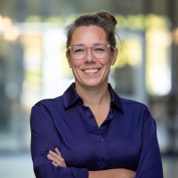 Suzanne Van Bergen