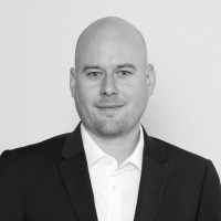 Lukas Dinter