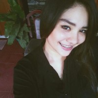 Nanda Putri Yeni