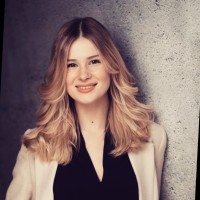 Julia Kahl