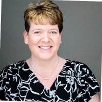 Tammy Purvines, Rhia