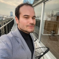 Nicolás M.