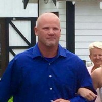 Derek Thomas