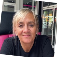 Julia Dobson