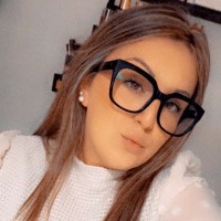 Laura Andre