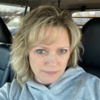Kelly Deslauriers