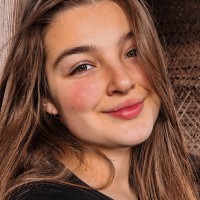 Alina H.
