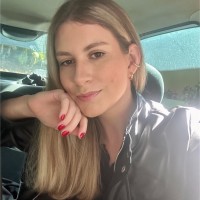 Thaina Schneider Ribeiro Marcondes Rebelo