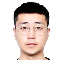 于成龙