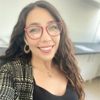 Macarena Paz Rosales Pavez