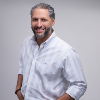 Ivan Reynoso, Eit