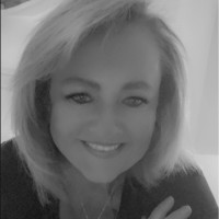 Karen Llewellyn