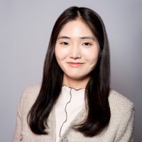 So Jin Lee