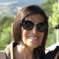 Claudia Bayona-Strauss