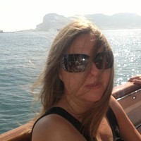 Melanie Dore