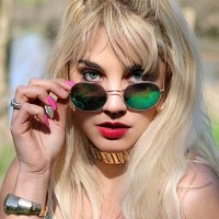 Lila Lola