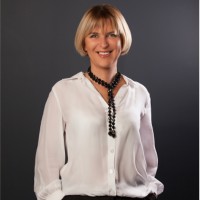 Nina Chikhladze