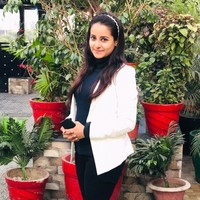 Roshni Tekchandani