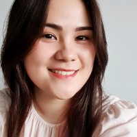 Lesley T.