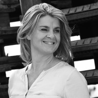 Karen Moes