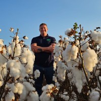 Michell Ladario Papai