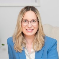 Silvia Pavlík Gallová, MCC