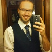 Travis Lewis