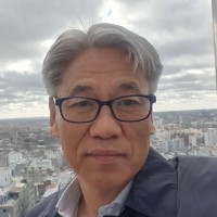 Yongbeum Lee