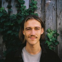Gabriel Holmes